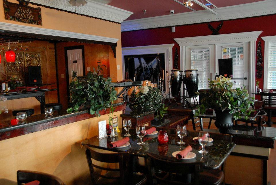 Temple Terrace餐馆和美食-Bangkok Jazz