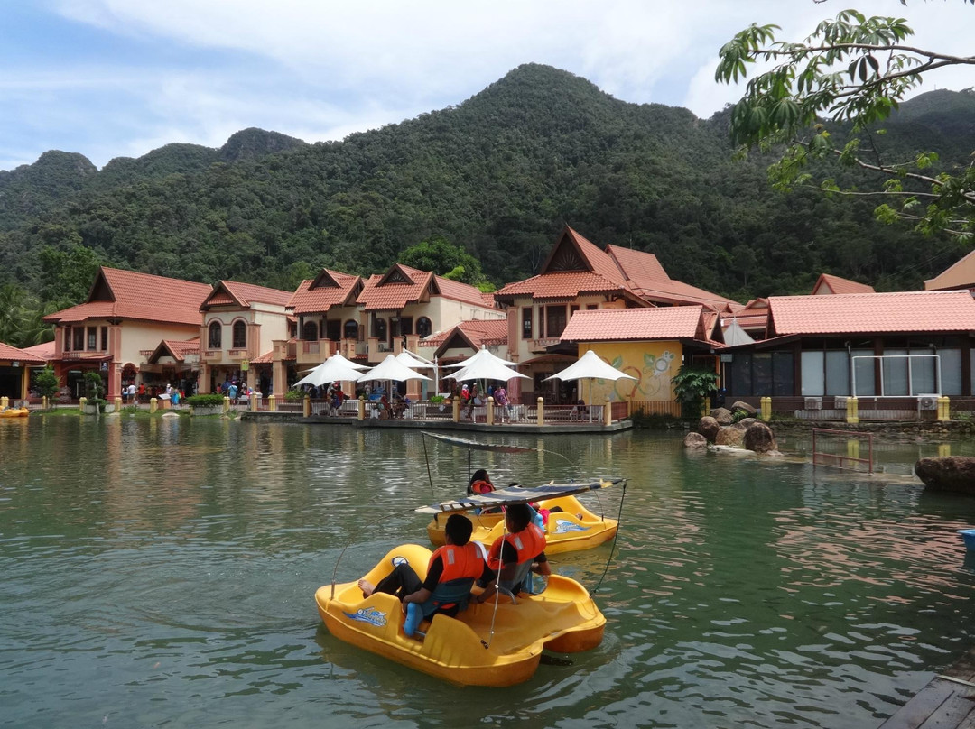 Oriental Village景点图片