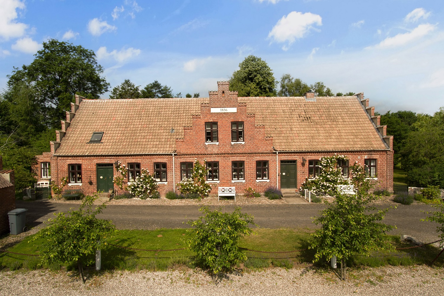Pension Holm Molle-官方