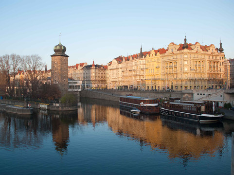 Šítkov Water Tower & Manes Gallery-布拉格必去景点