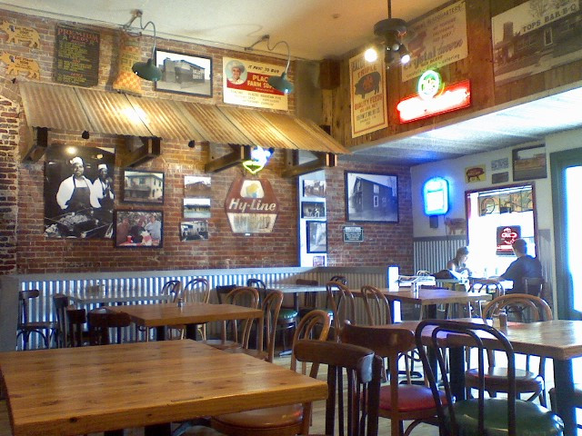 Smokin' Moe's Barbecue主图