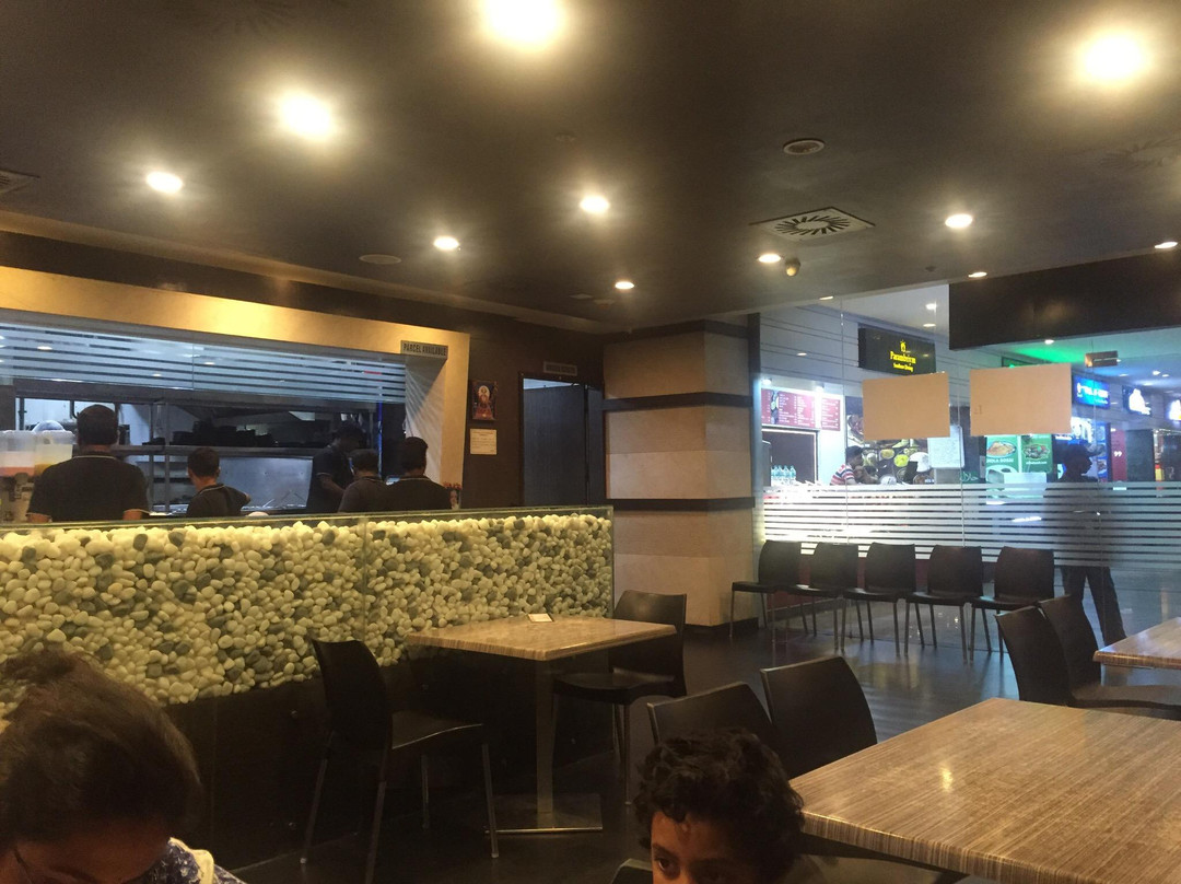 Pizza Corner, Fun Republic Mall