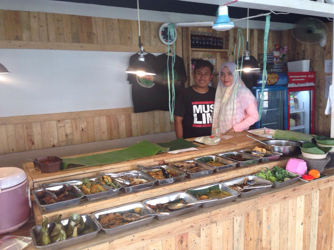 Tarakan餐馆和美食-Warung abah