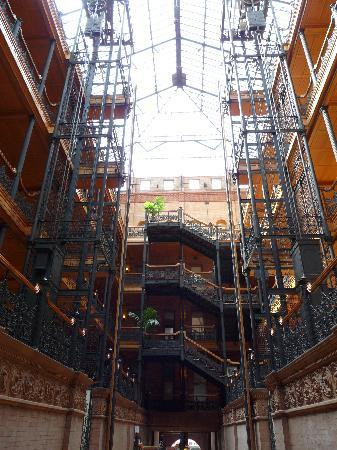 布拉德伯里大楼-洛杉矶必去景点