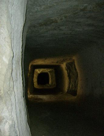 Sarakiniko Beach-米洛斯岛必去景点