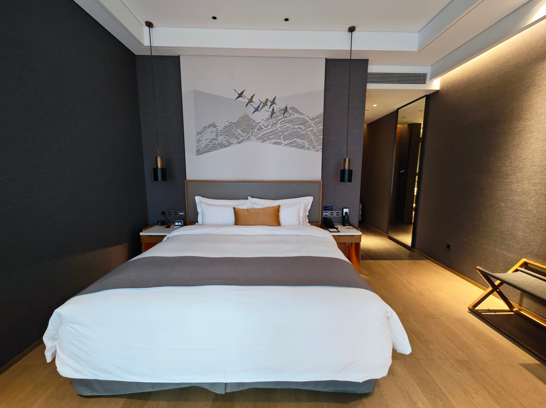 深铁塘朗城君璞酒店主图