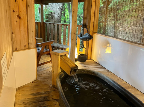 二人静白云酒店主图