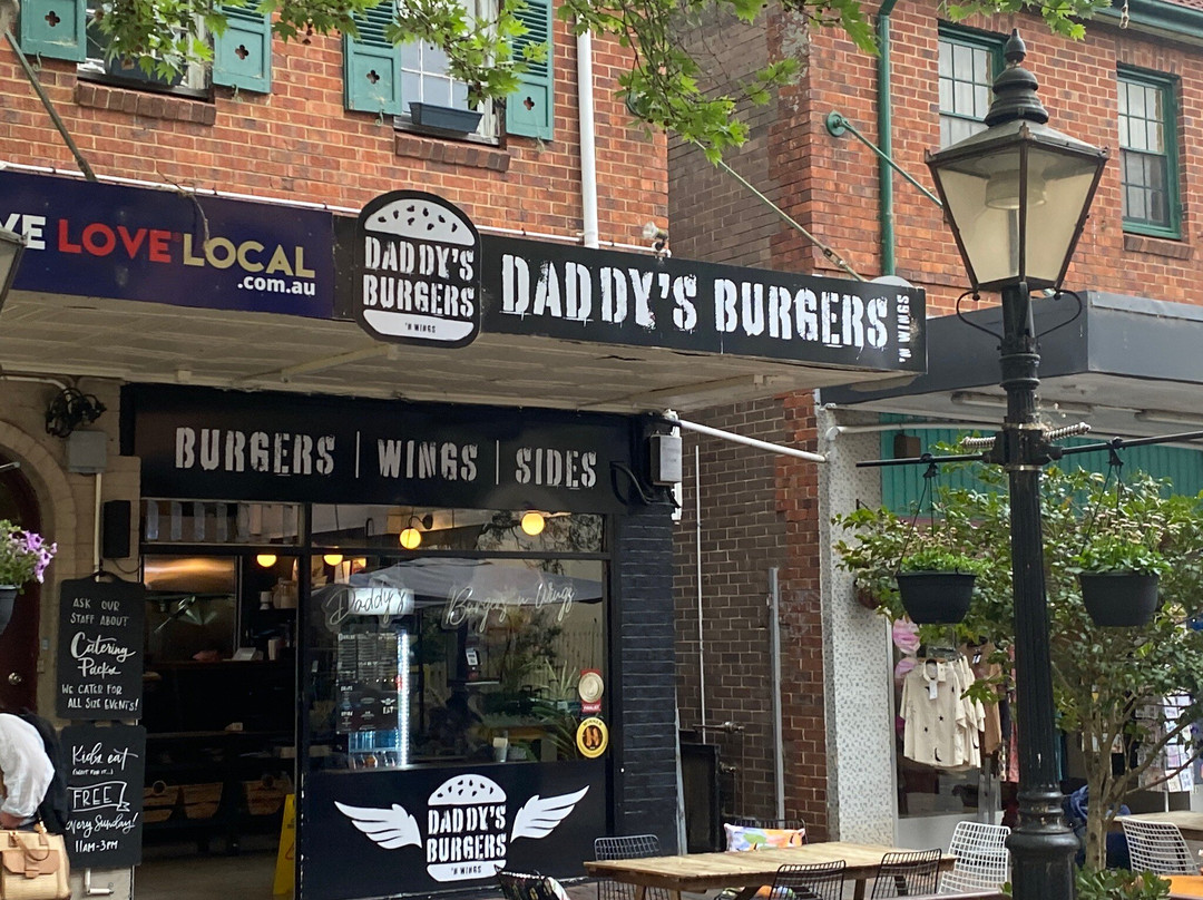 Daddy's Burgers 'n Wings