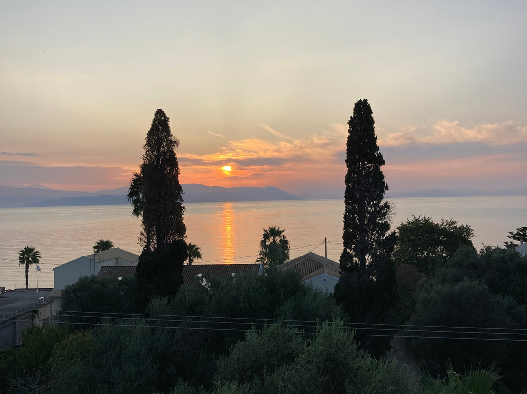 Hotel Ipsos Beach主图