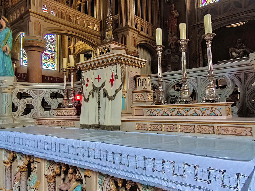 Église Saint Jean Baptiste-Villedieu-le-Chateau必去景点