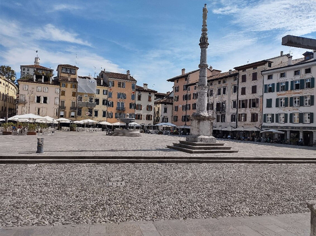 Piazza San Giacomo景点图片