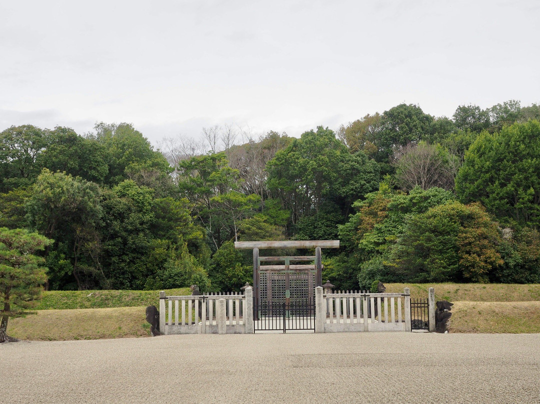 Mausoleum of Emperor Jinmu-橿原市必去景点