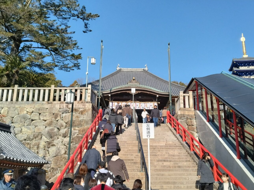 Nakayama-dera-宝冢市必去景点