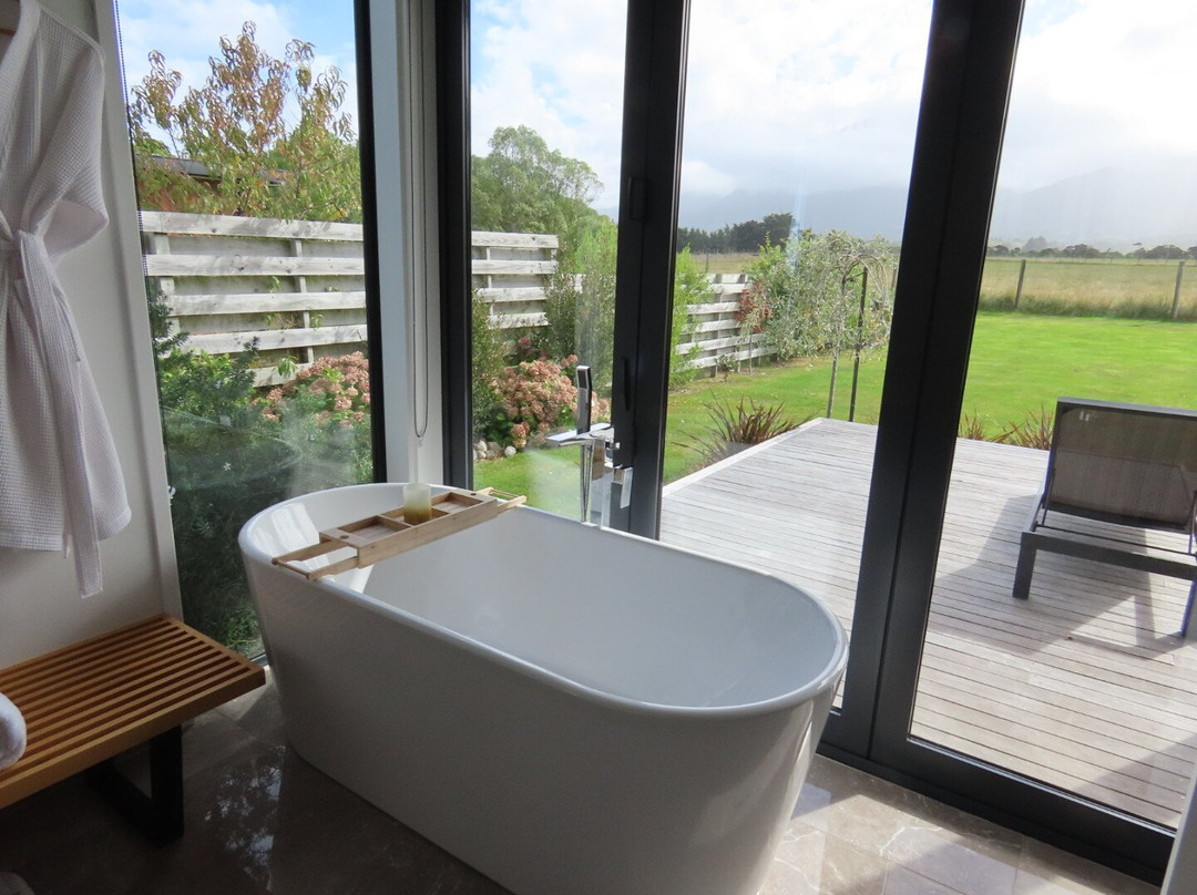 Glenburn Coastal Retreat主图