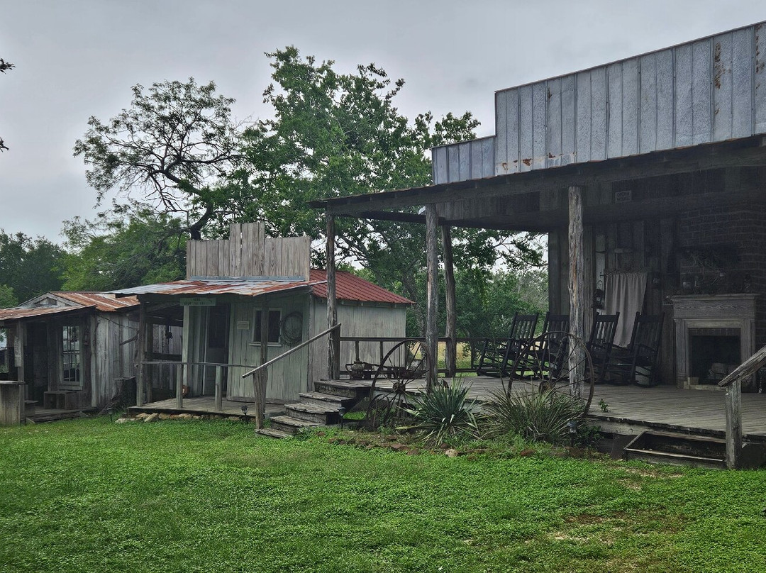 Pioneer Village Living History Center景点图片
