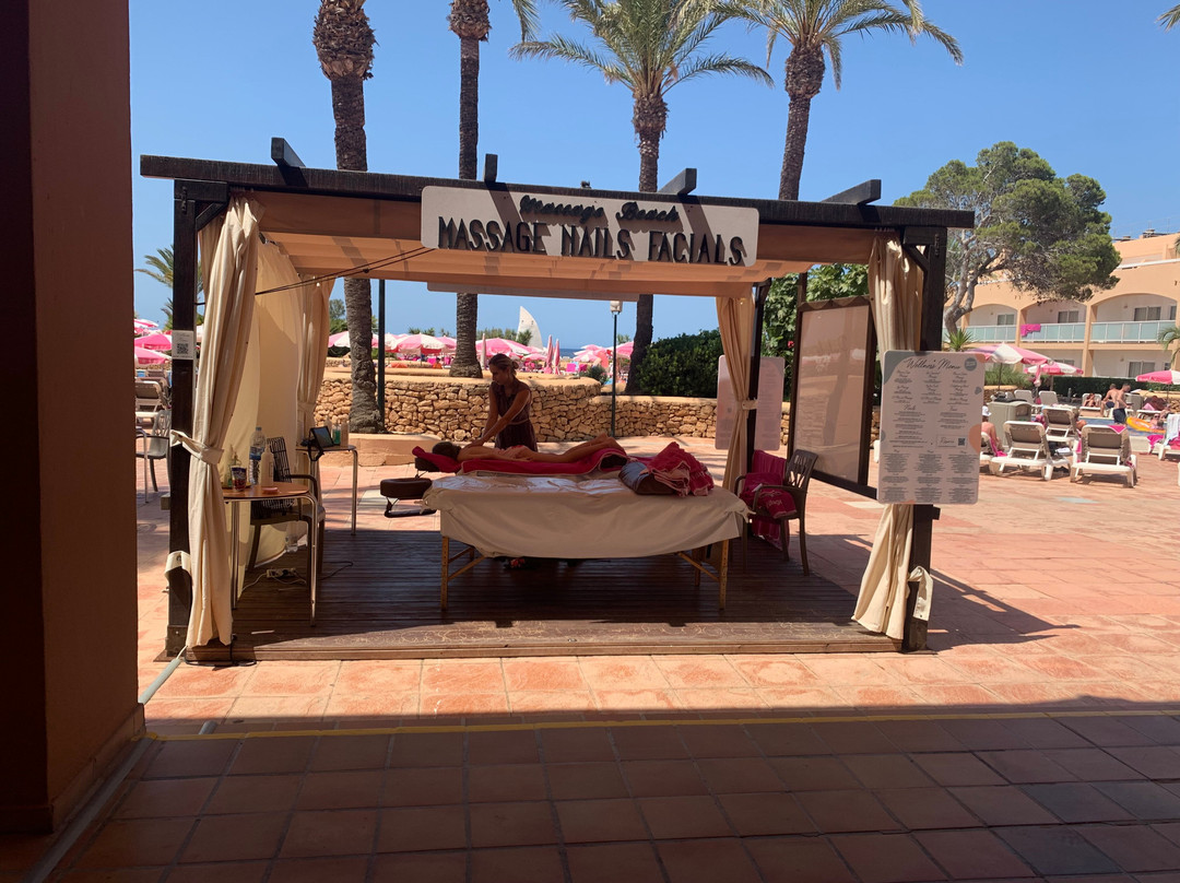 Massage Beach Ibiza景点图片