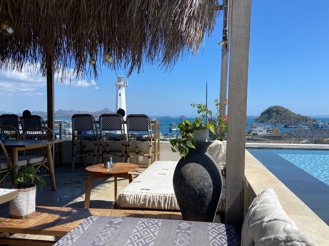 Harbour Komodo Hotel