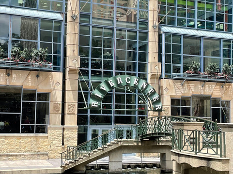 河心购物中心-圣安东尼奥市必去景点