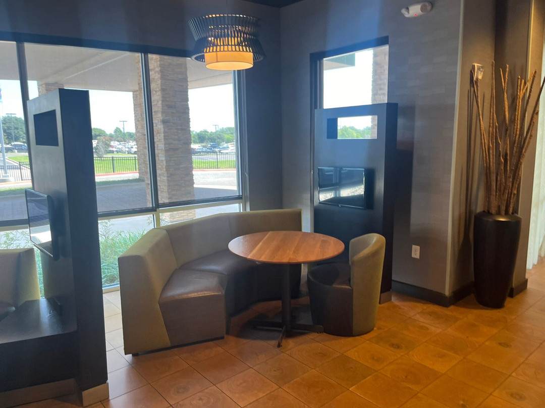 Courtyard Ardmore主图