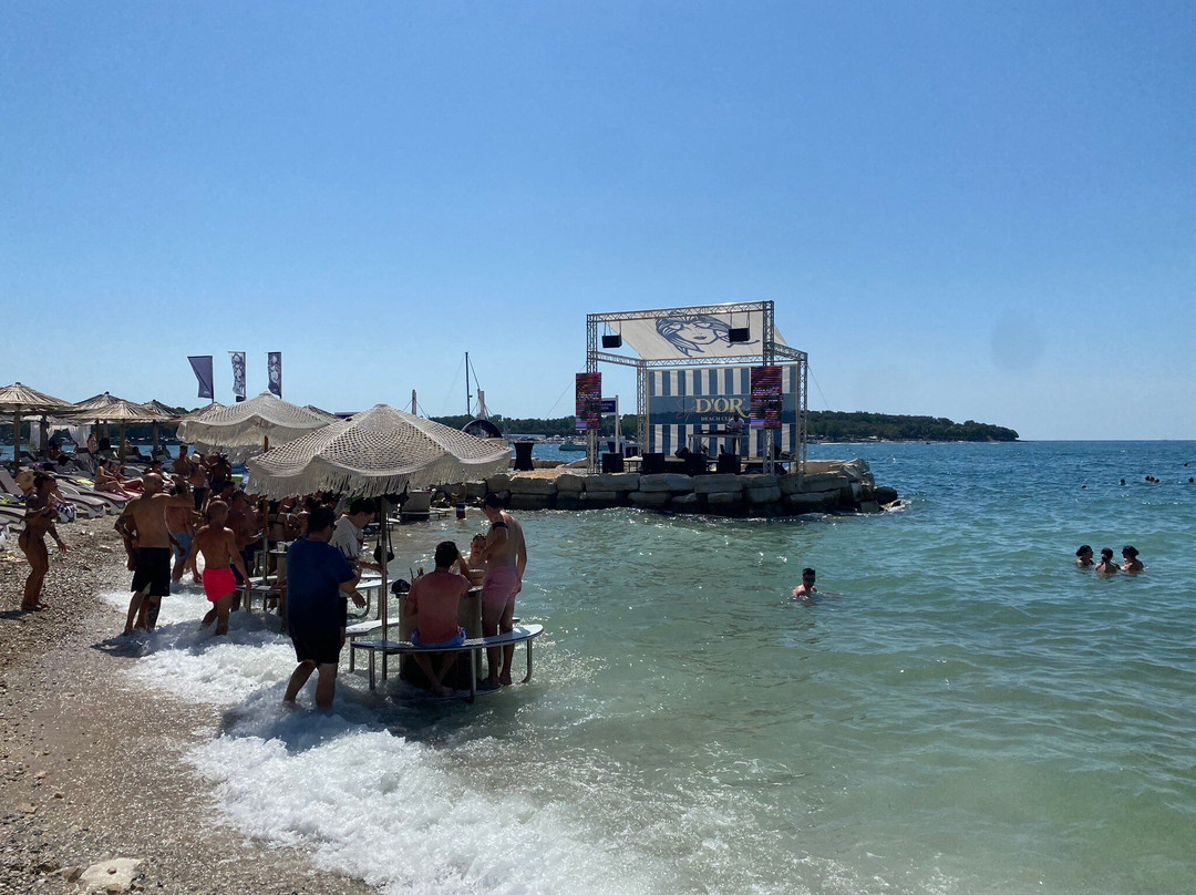 Dor Beach Club