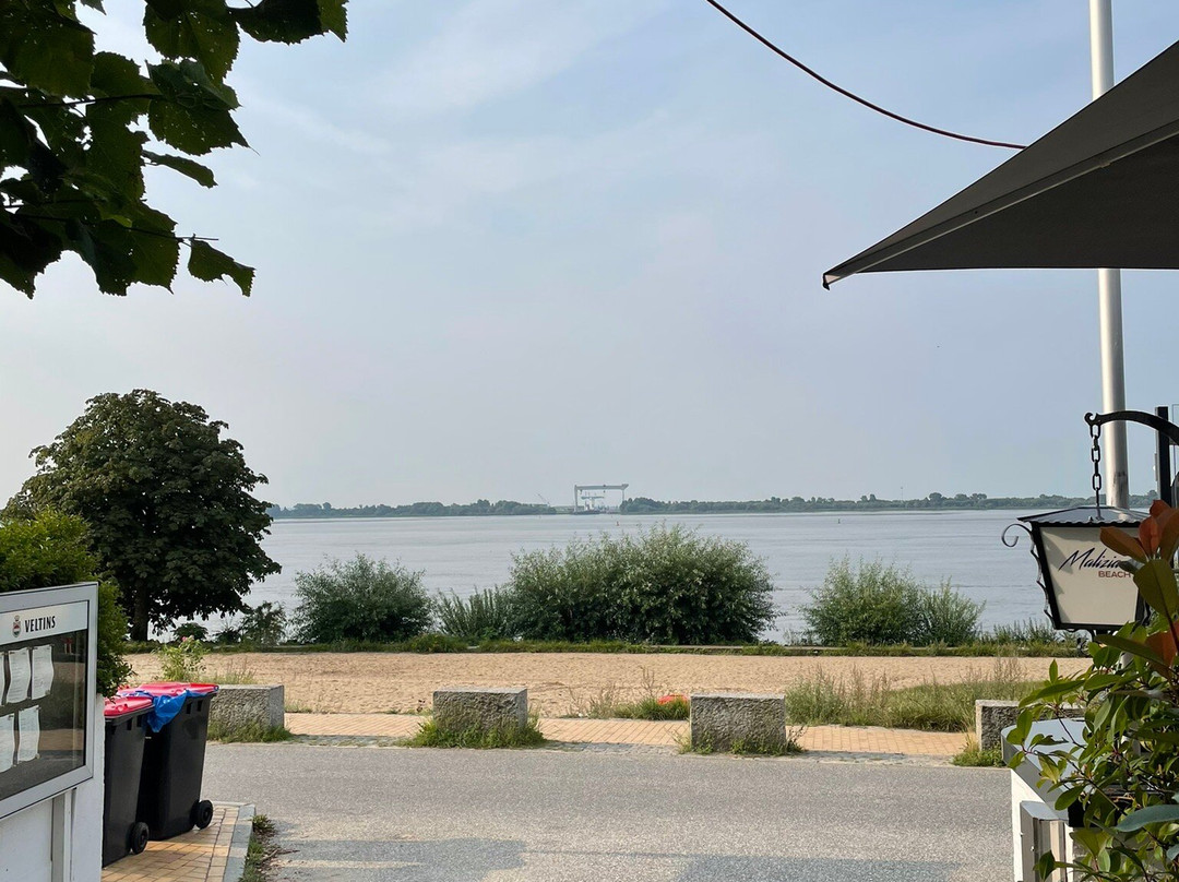 布兰肯尼斯海滨别墅