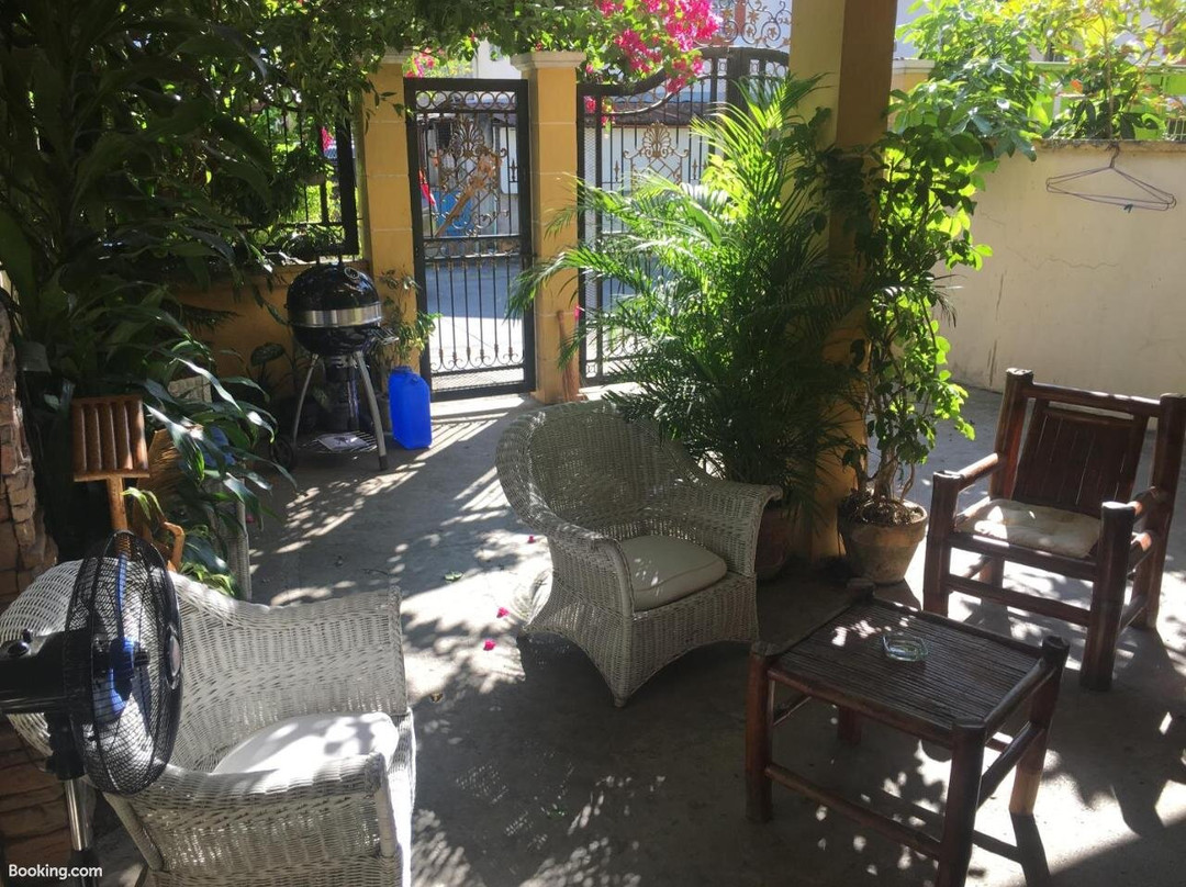 Chona and Christophe Guesthouse主图