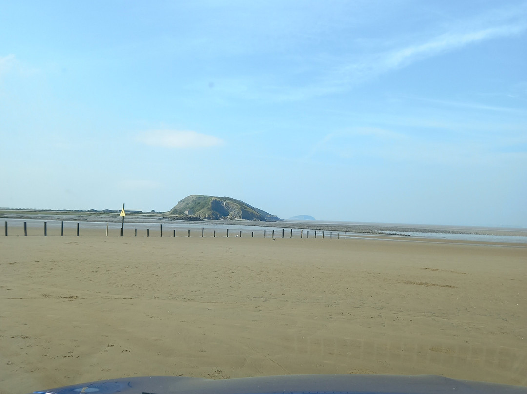 Uphill Beach景点图片