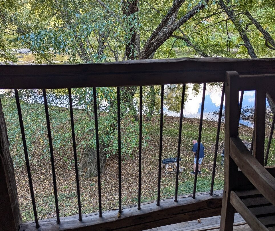 Jerico Pre-Civil War Log Cabins & Bed/Breakfast主图