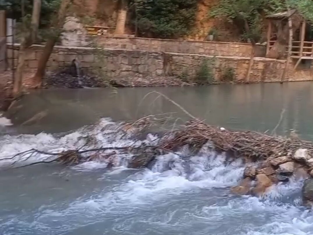Somuncu Baba Turbesi ve Kulliyesi景点图片