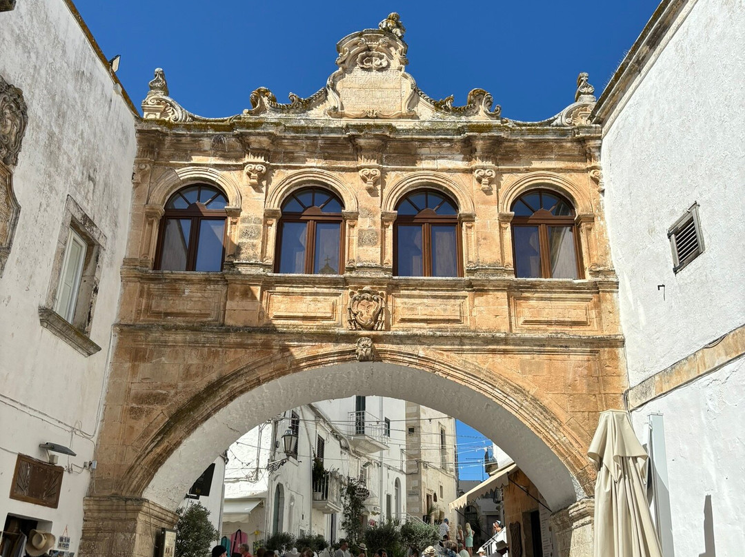 Arco Scoppa-奥斯图尼必去景点