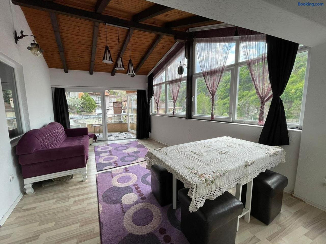 Theranda酒店住宿-Deni House
