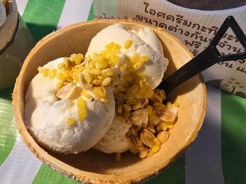 Chang Phuak Gate Night Market-清迈必去景点