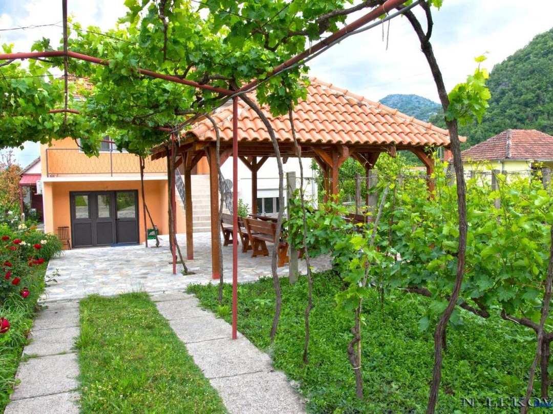 Guesthouse Bato