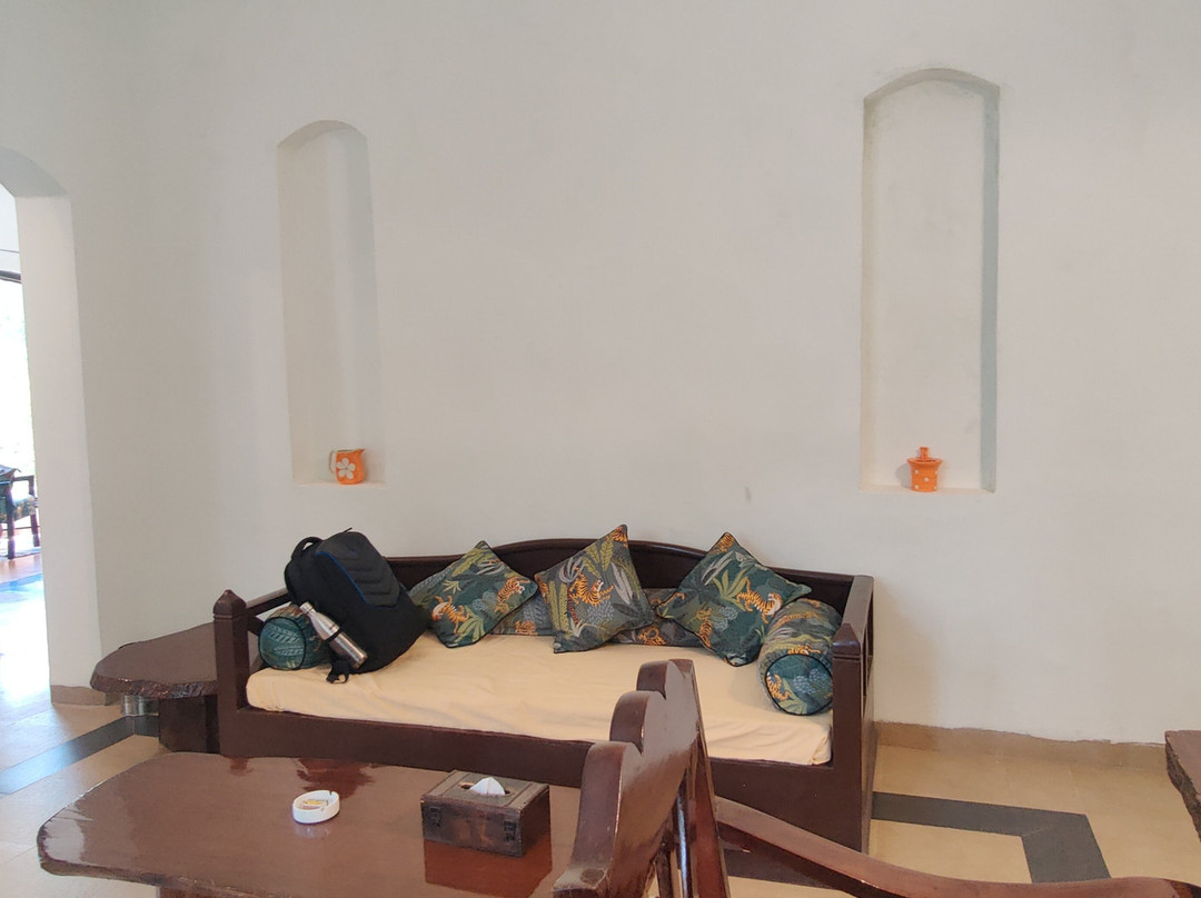 奇旺丛林旅馆主图