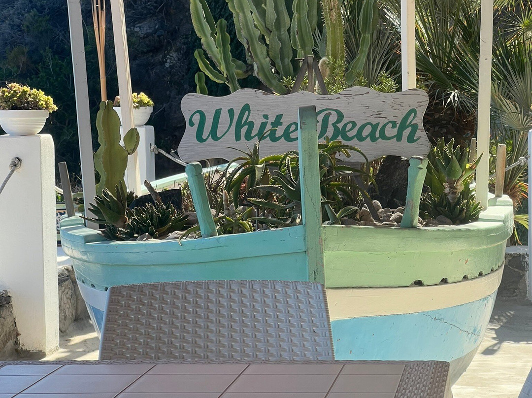 White Beach-利帕里必去景点