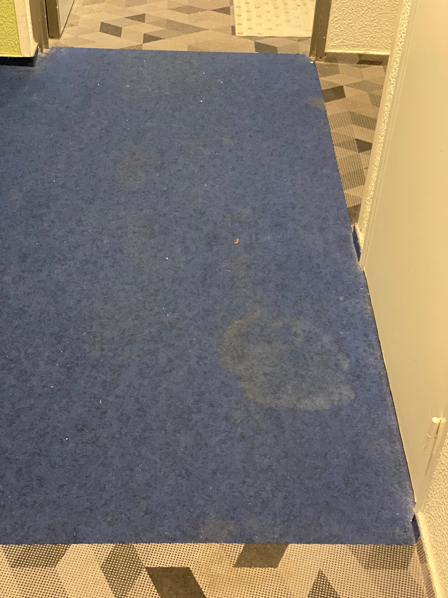 宜必思快捷沙特尔酒店-官方