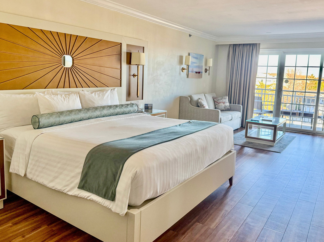 La Mer Beachfront Resort主图