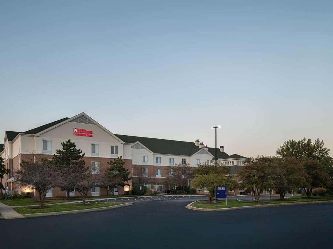 West Chicago酒店住宿-圣查尔斯希尔顿花园酒店