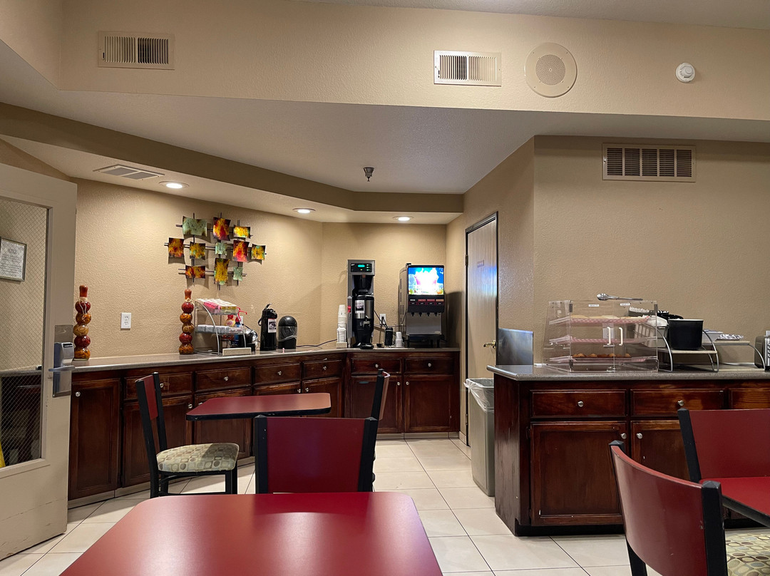 Ramada by Wyndham Fresno Northwest主图