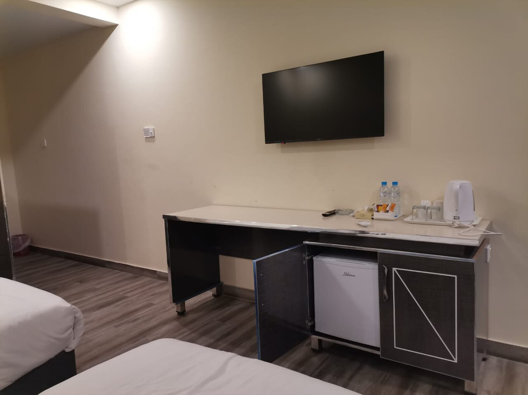 Hilltop Hotel Hunza主图