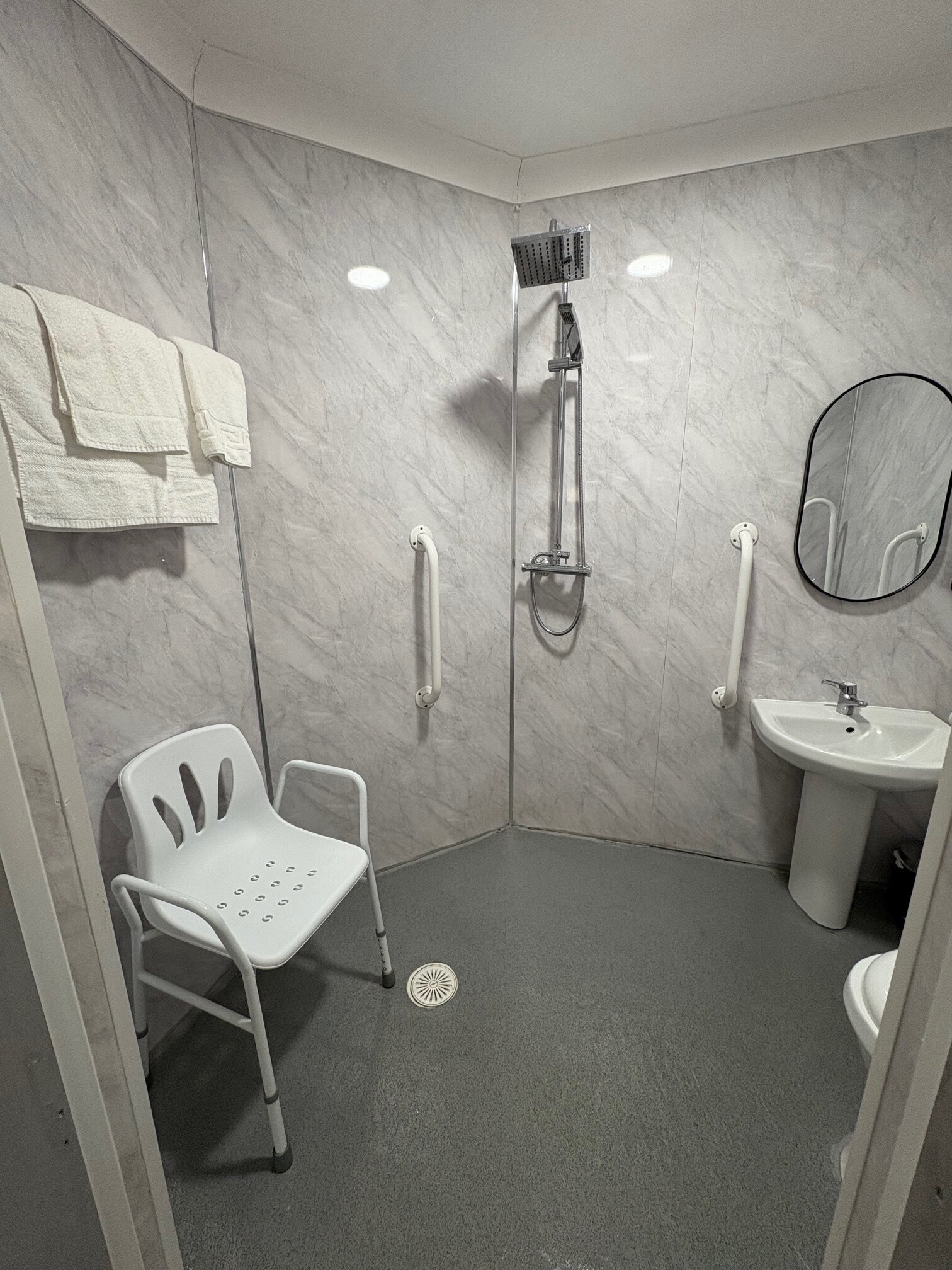 Best Western Ebbw Vale-浴室