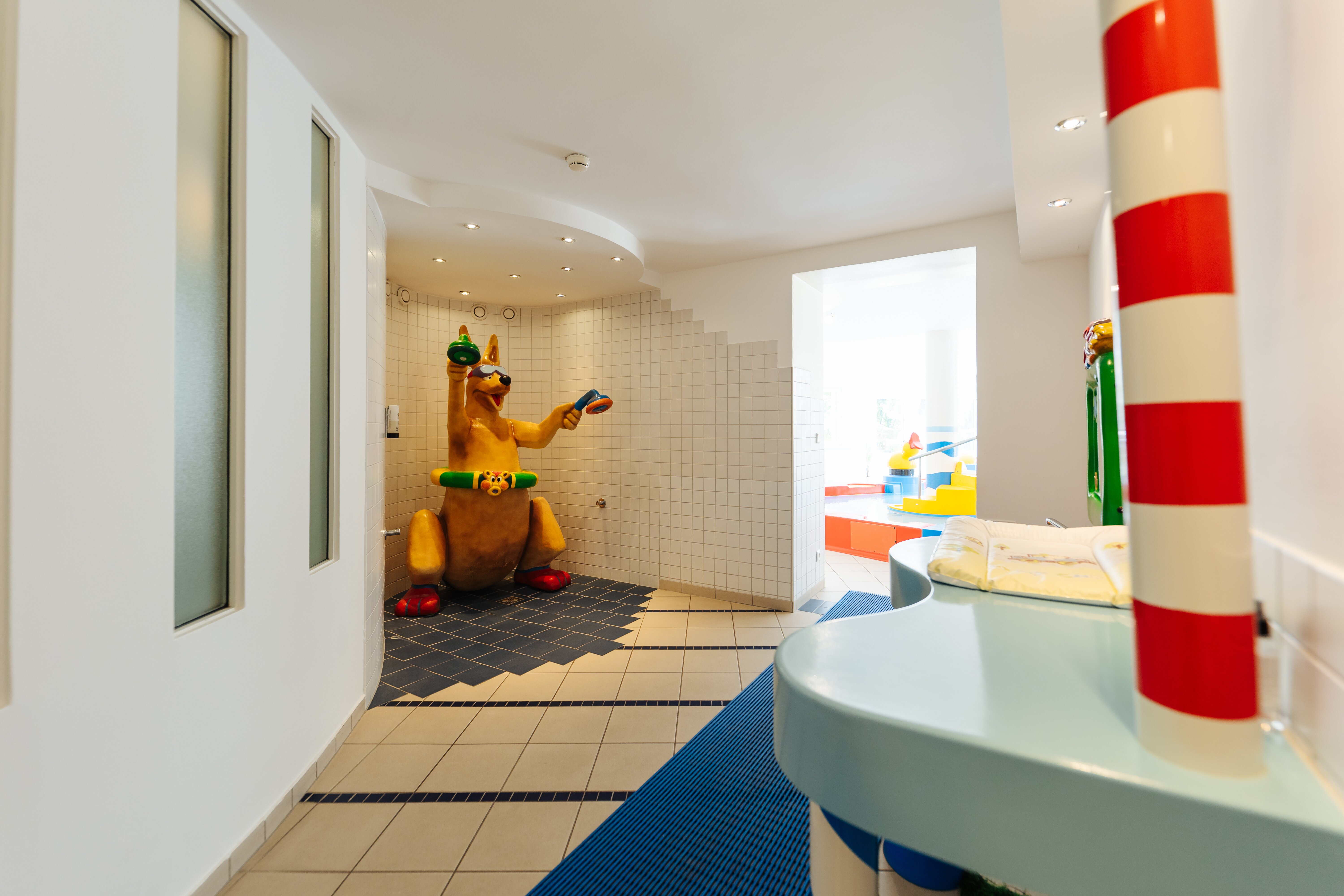 Familienhotel Trebesingerhof-泳池