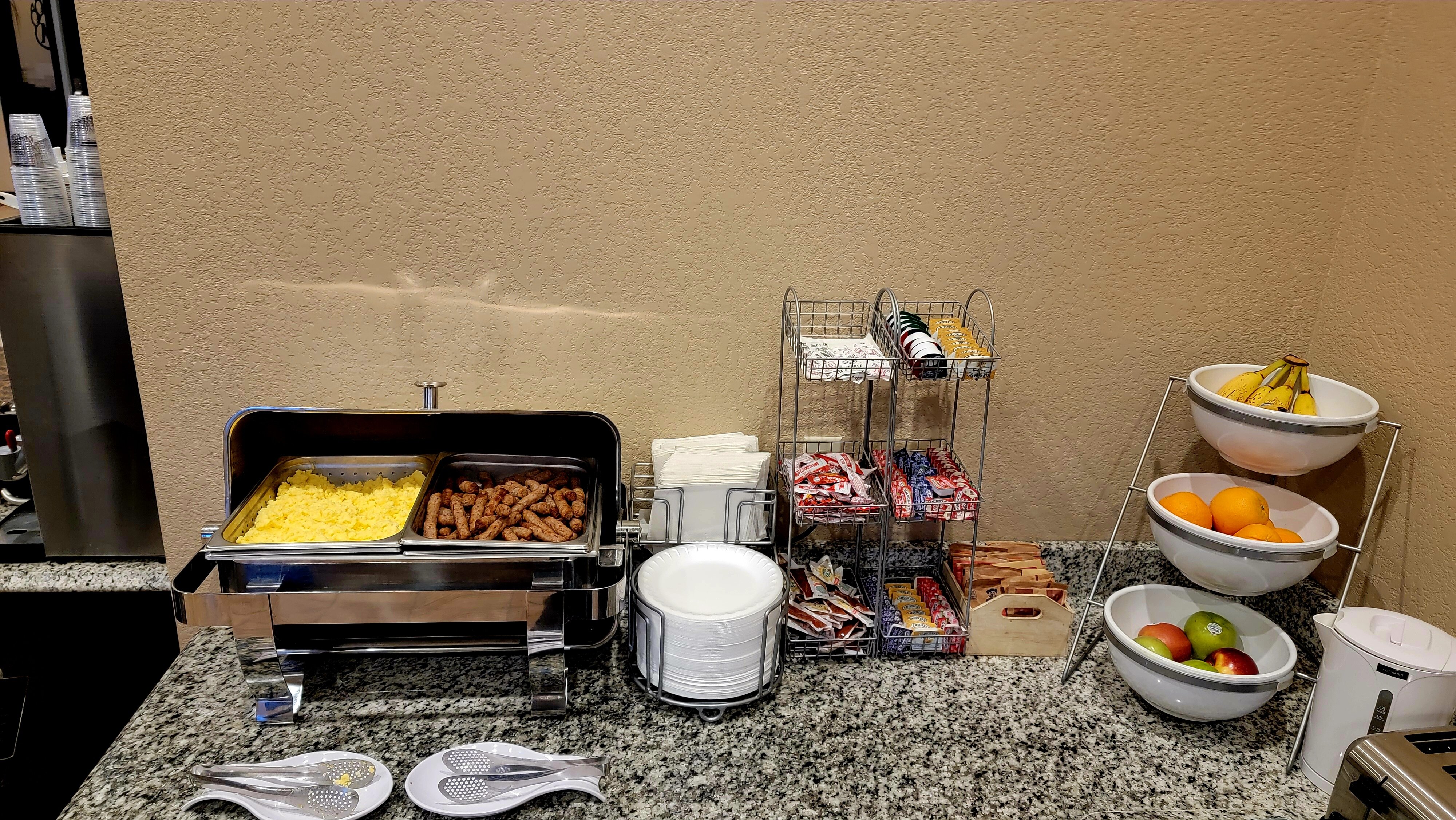 Cobblestone Inn & Suites - Maryville-餐饮