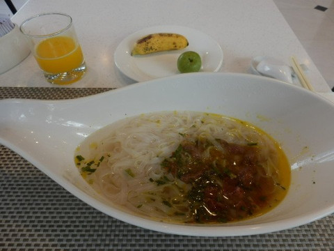 皇后大酒店主图