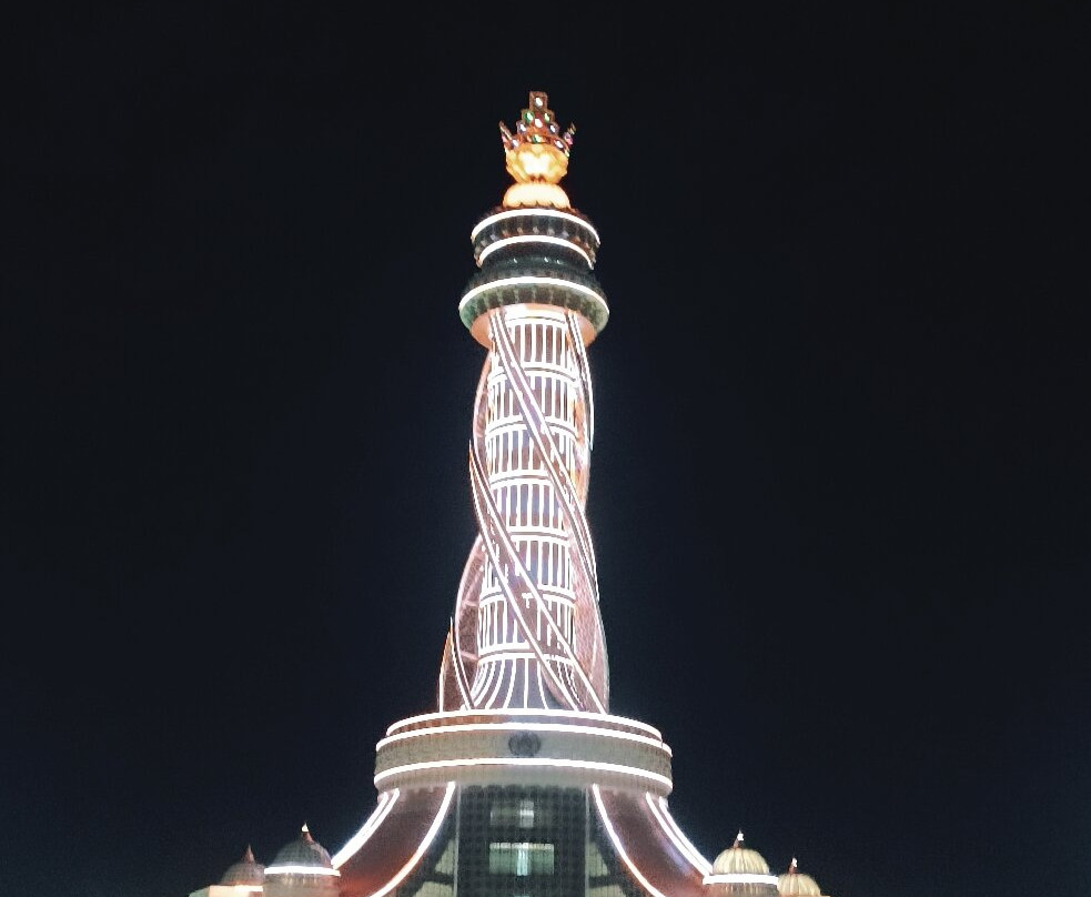 Independence And Freedom Monument-杜尚别必去景点