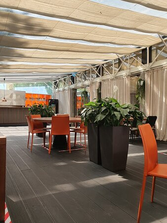 布赖顿酒店主图