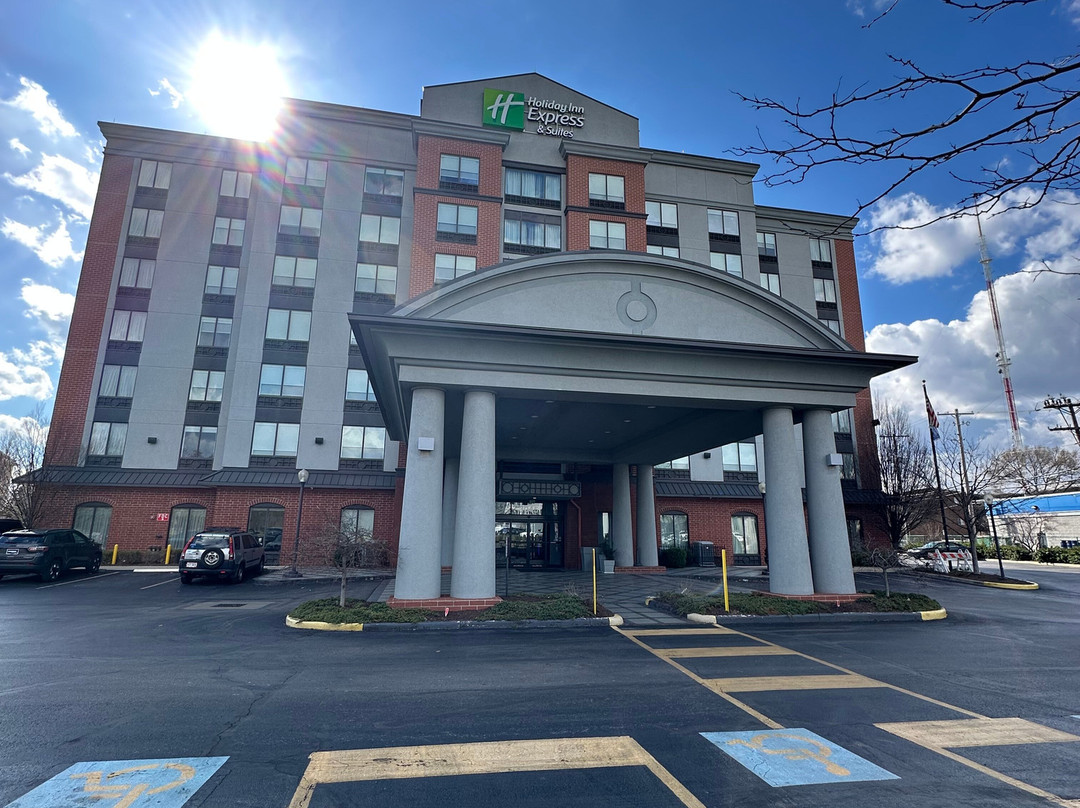Holiday Inn Express & Suites Wilson-Downtown By IHG主图