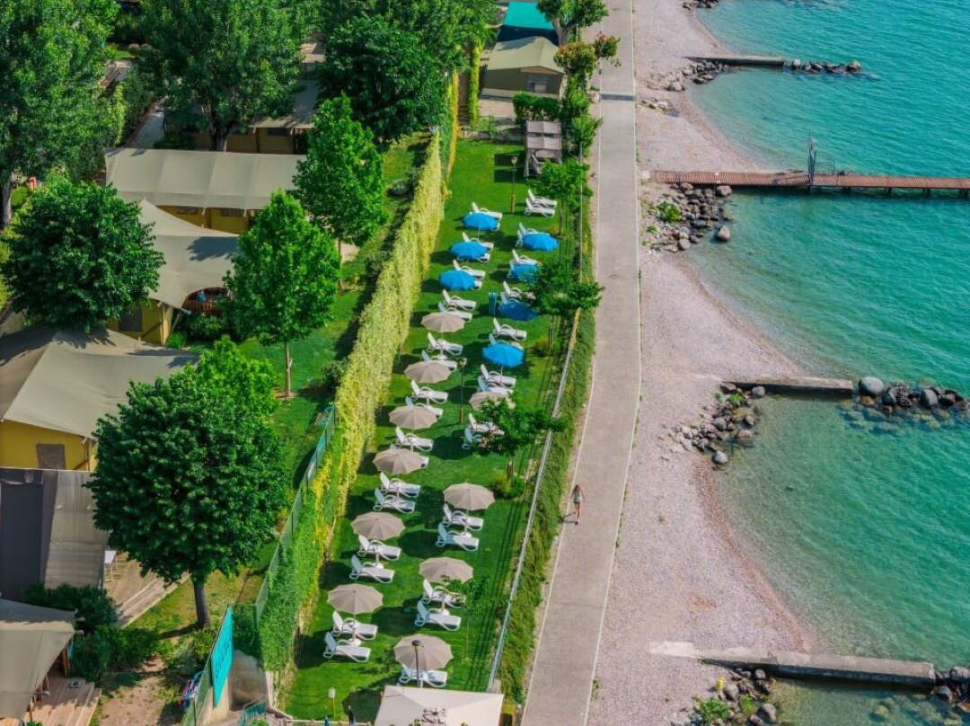蓝湾露营村
