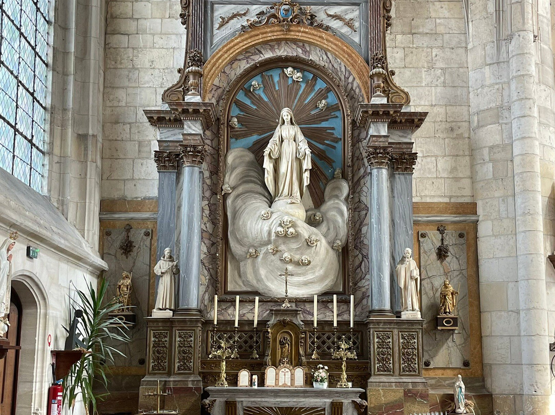 Abbatiale Saint-Pierre de Corbie景点图片