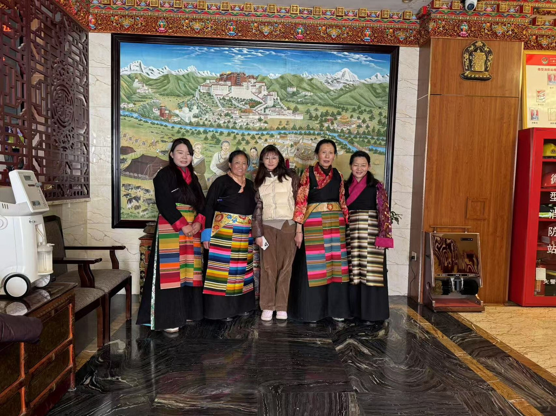 八朗学旅馆